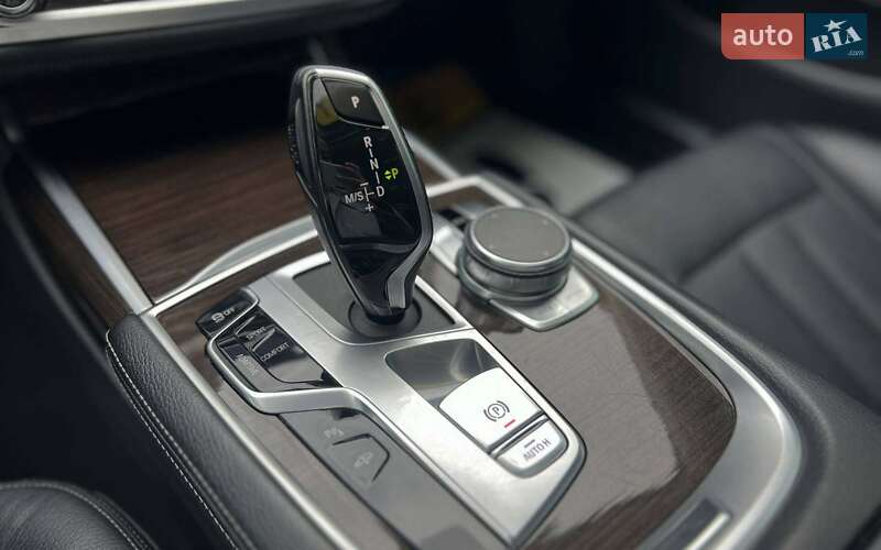 Седан BMW 7 Series 2019 в Івано-Франківську