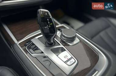Седан BMW 7 Series 2019 в 