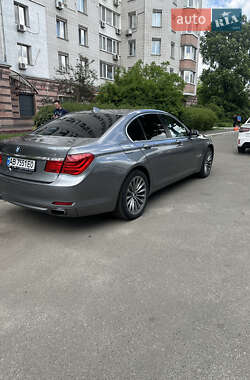 Седан BMW 7 Series 2011 в 