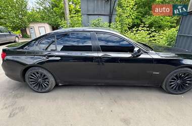 Седан BMW 7 Series 2011 в 