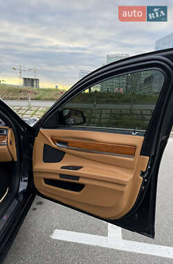 Седан BMW 7 Series 2012 в 