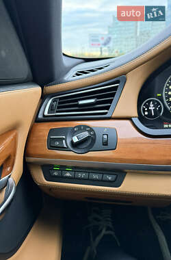 Седан BMW 7 Series 2012 в 