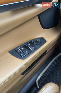 Седан BMW 7 Series 2012 в 