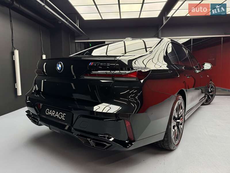 Седан BMW 7 Series 2024 в Києві