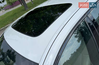 Седан BMW 7 Series 2011 в 
