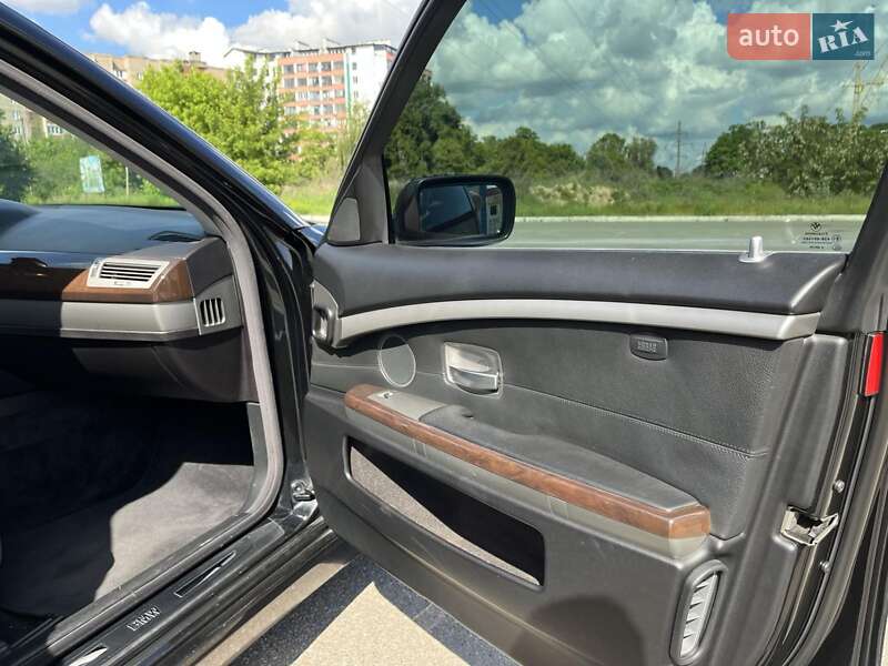 Седан BMW 7 Series 2008 в Чернігові
