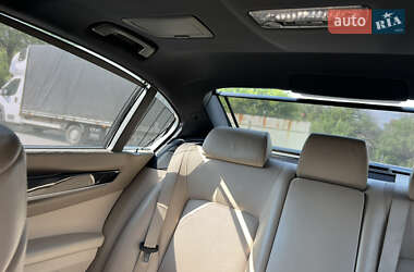 Седан BMW 7 Series 2011 в 