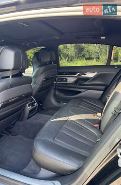 Седан BMW 7 Series 2018 в 