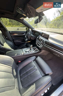 Седан BMW 7 Series 2018 в 