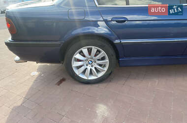 Седан BMW 7 Series 1999 в 