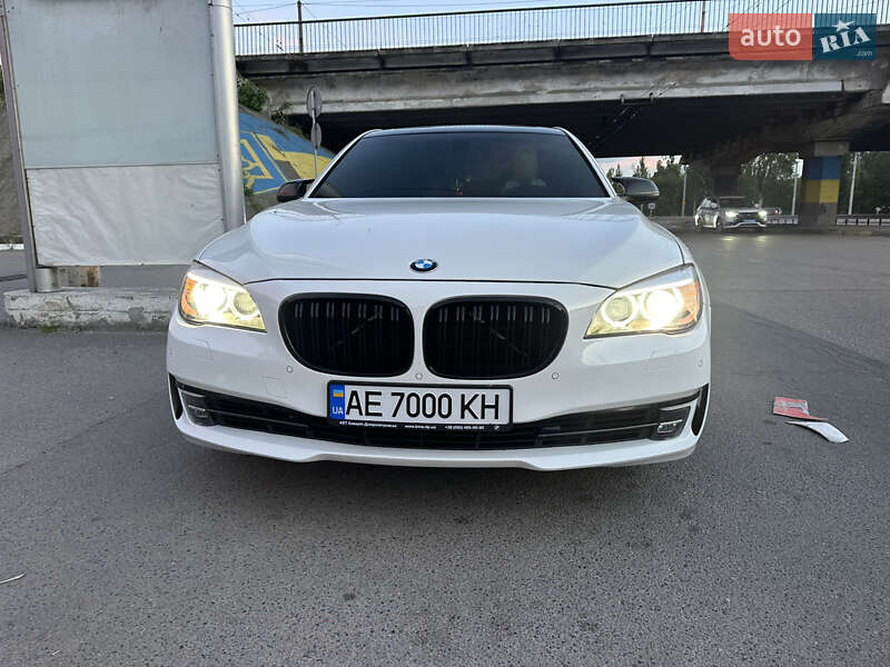 Седан BMW 7 Series 2013 в Днепре