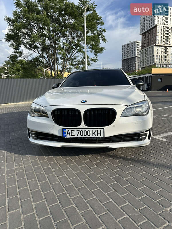 Седан BMW 7 Series 2013 в Днепре