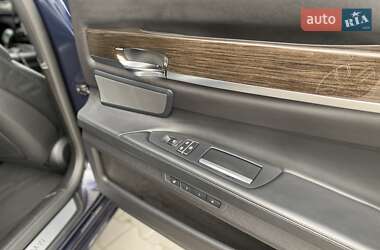Седан BMW 7 Series 2014 в 