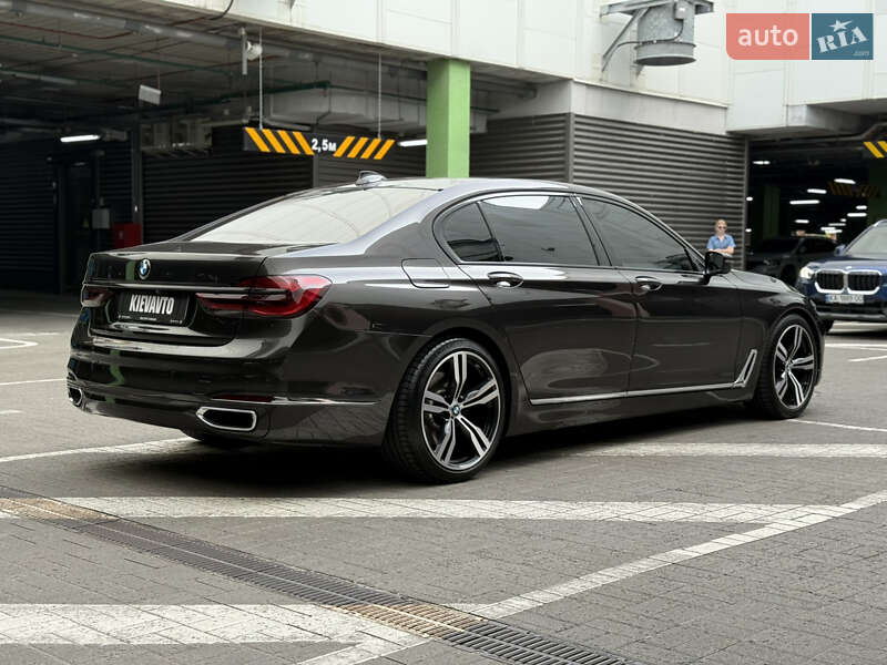 Седан BMW 7 Series 2016 в Києві
