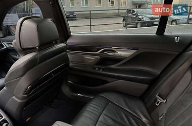 Седан BMW 7 Series 2019 в 