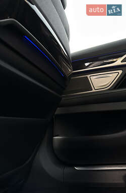 Седан BMW 7 Series 2019 в 