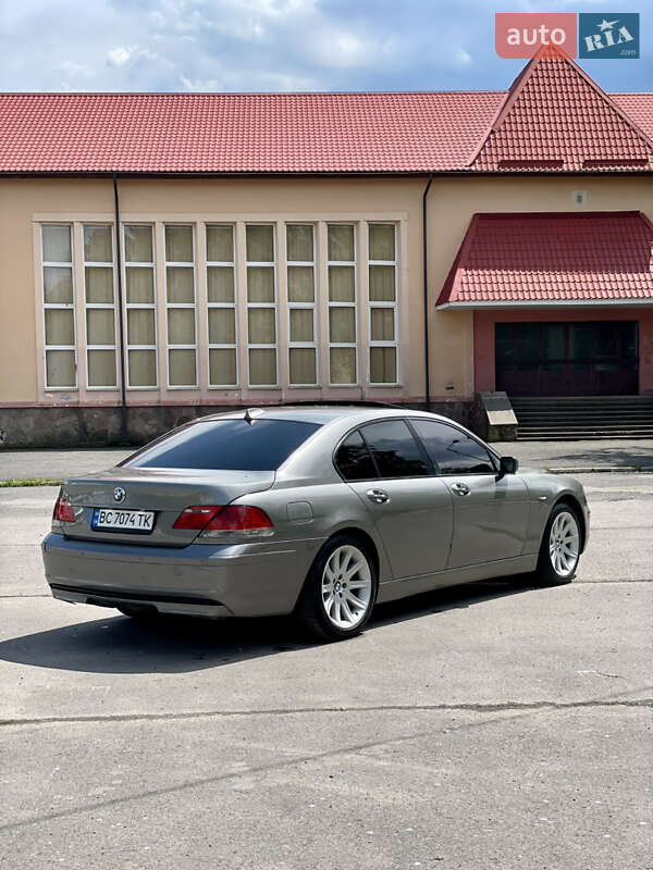 Седан BMW 7 Series 2006 в Долині