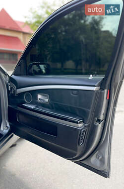Седан BMW 7 Series 2006 в 