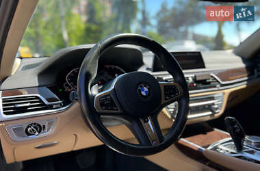 Седан BMW 7 Series 2020 в 