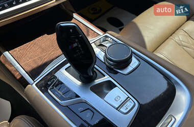 Седан BMW 7 Series 2020 в 