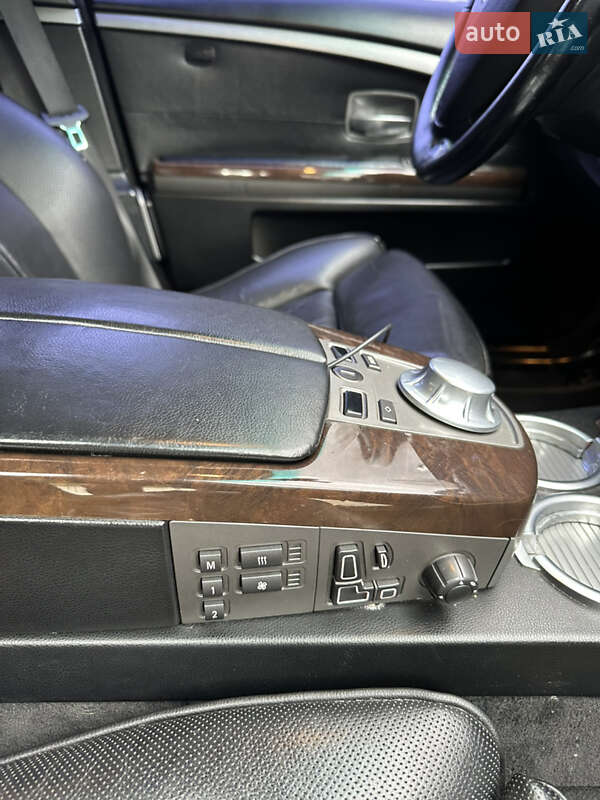 Седан BMW 7 Series 2003 в Тернополі