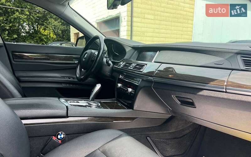 Седан BMW 7 Series 2015 в Ивано-Франковске