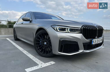 Седан BMW 7 Series 2022 в 