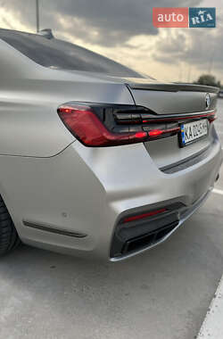 Седан BMW 7 Series 2022 в 