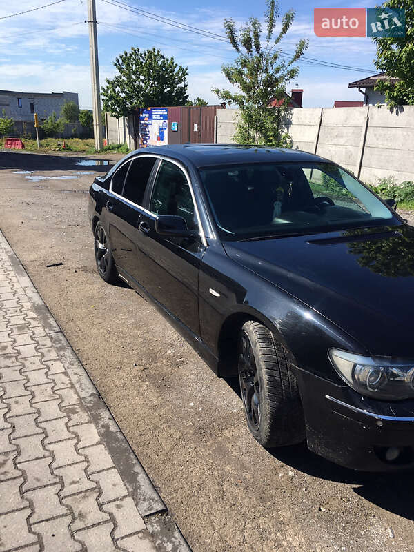 Седан BMW 7 Series 2004 в Виннице