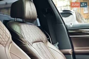Седан BMW 7 Series 2018 в 