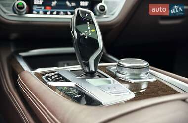 Седан BMW 7 Series 2018 в 