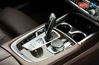 Седан BMW 7 Series 2018 в 