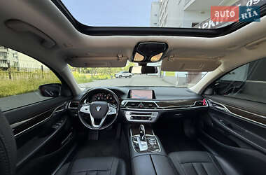Седан BMW 7 Series 2017 в 