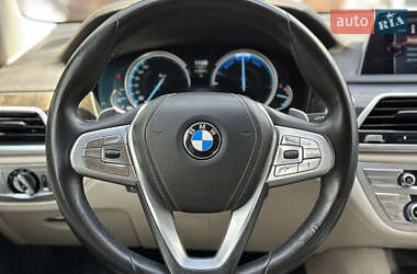 Седан BMW 7 Series 2016 в 