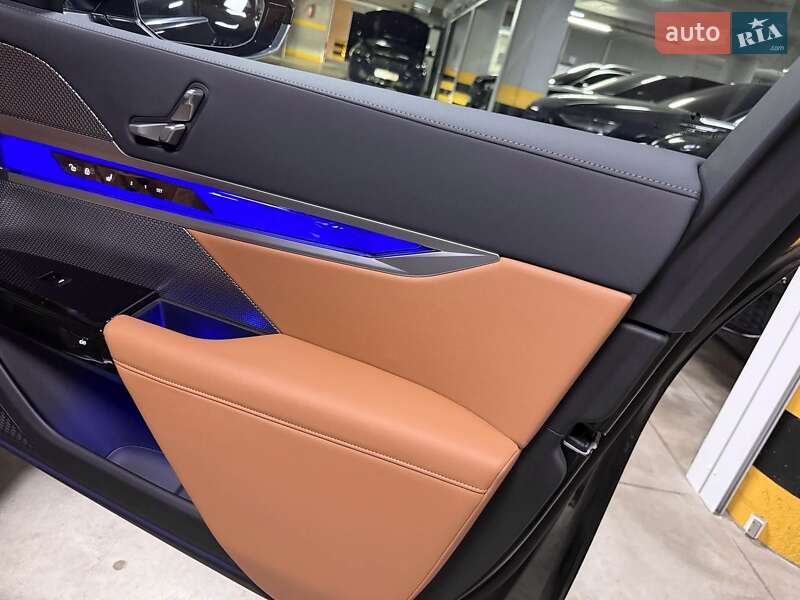 Седан BMW 7 Series 2023 в Киеве