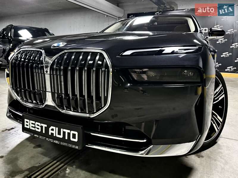 Седан BMW 7 Series 2023 в Киеве