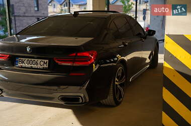 Седан BMW 7 Series 2017 в 
