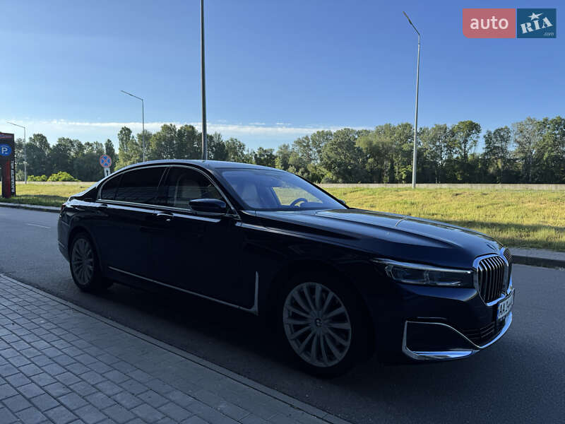 Седан BMW 7 Series 2019 в Киеве