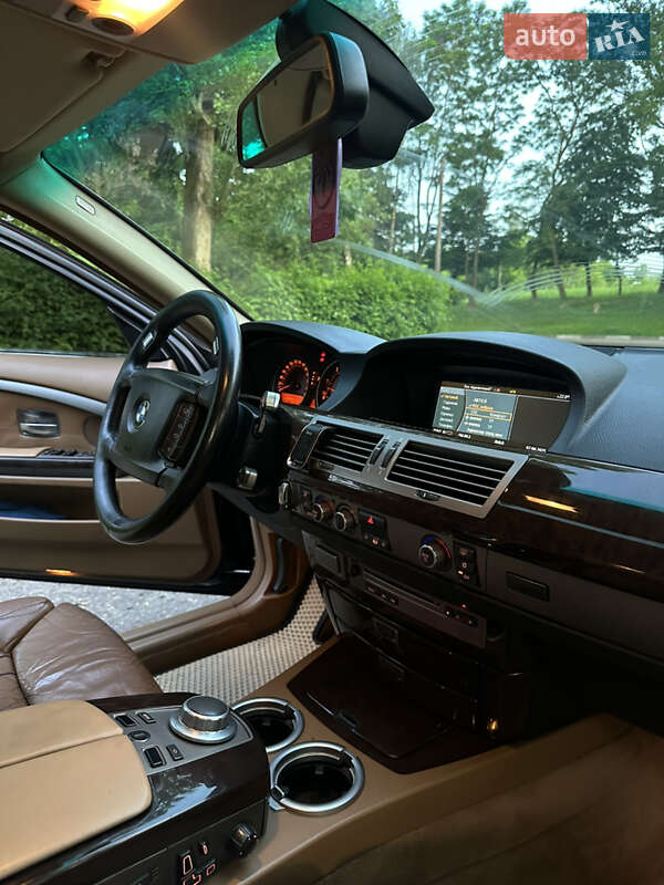 Седан BMW 7 Series 2007 в Львові
