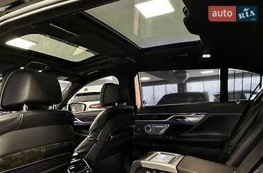 Седан BMW 7 Series 2019 в 