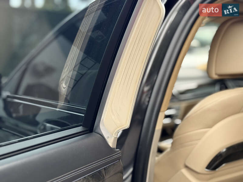 Седан BMW 7 Series 2016 в Киеве