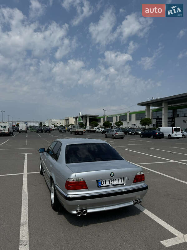 Седан BMW 7 Series 1998 в Рени