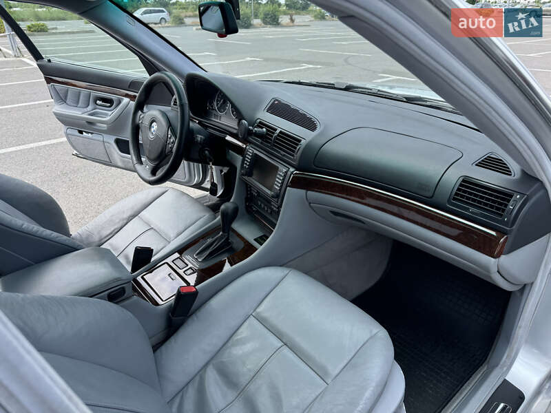Седан BMW 7 Series 1998 в Рени