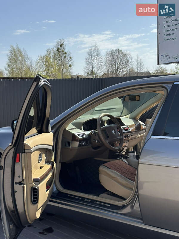 Седан BMW 7 Series 2006 в Рокитному