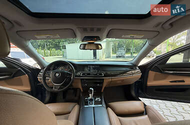 Седан BMW 7 Series 2011 в 