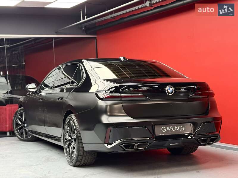 Седан BMW 7 Series 2022 в Києві
