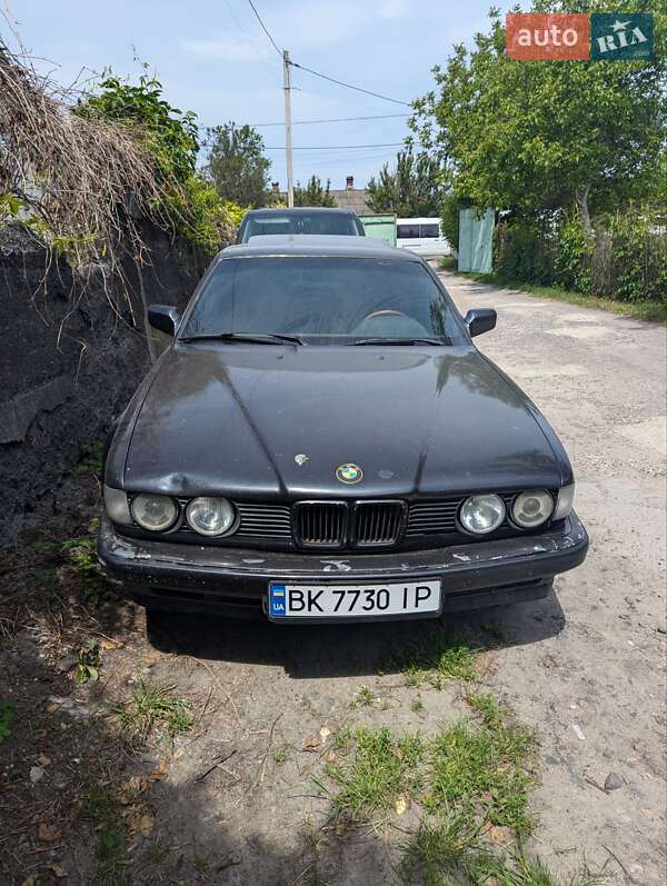 BMW 7 Series 1989