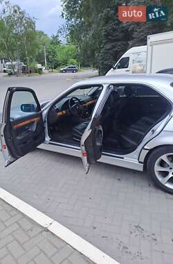 Седан BMW 7 Series 1999 в 
