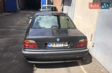 Седан BMW 7 Series 2000 в 
