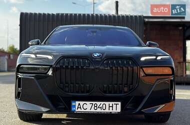 Седан BMW 7 Series 2023 в 